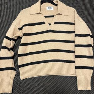 Old Navy Beige and Black V-Neck Sweater